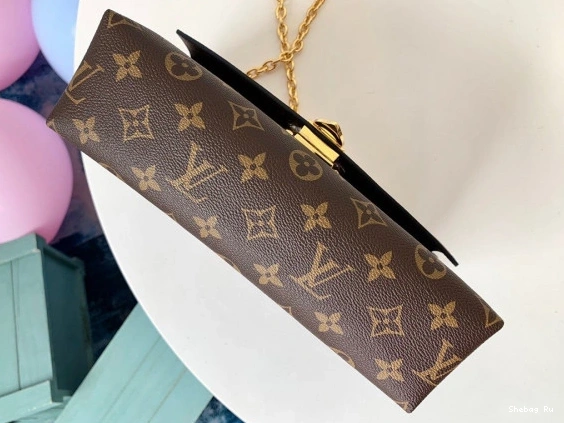 LOUIS VUITTON SAINT-PLACIDE 0730